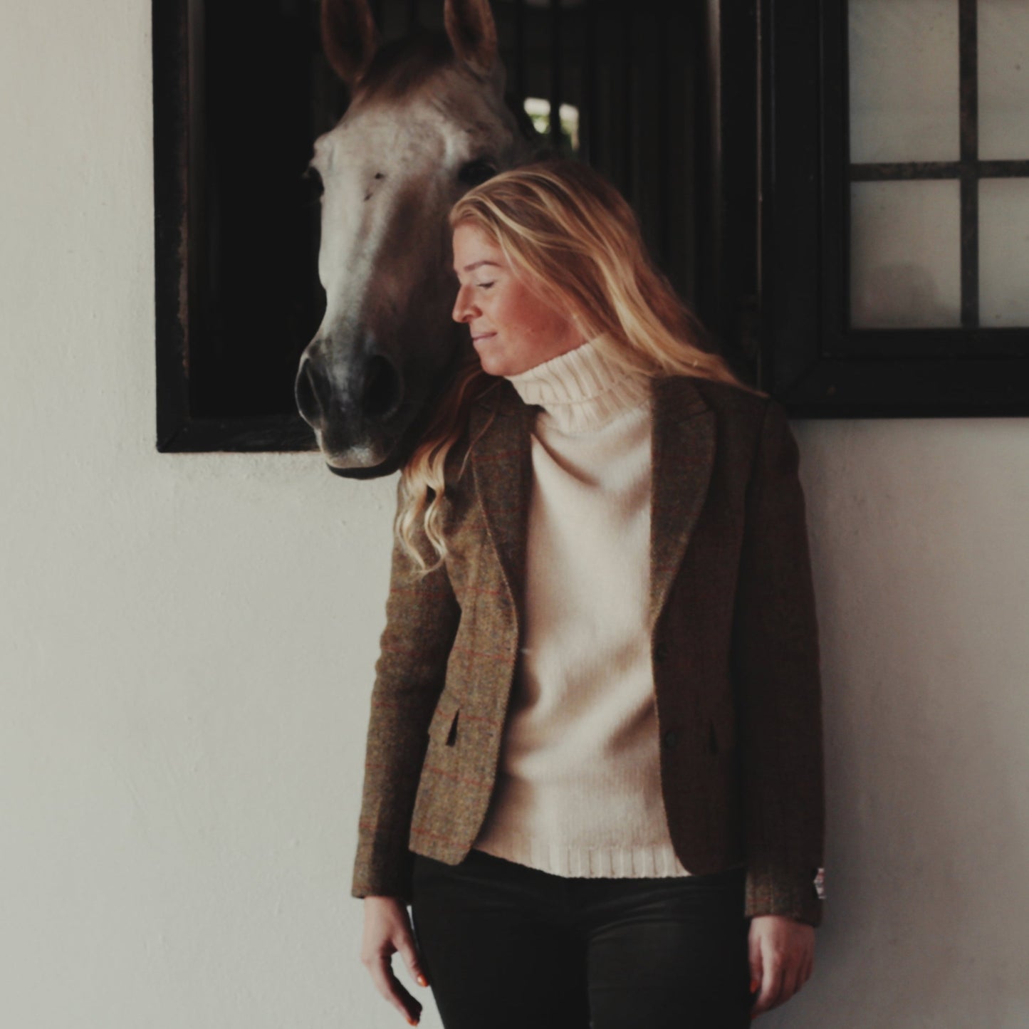 Glencoe Ladies Roll Neck Sweater, Almond White, Geelong lambswool