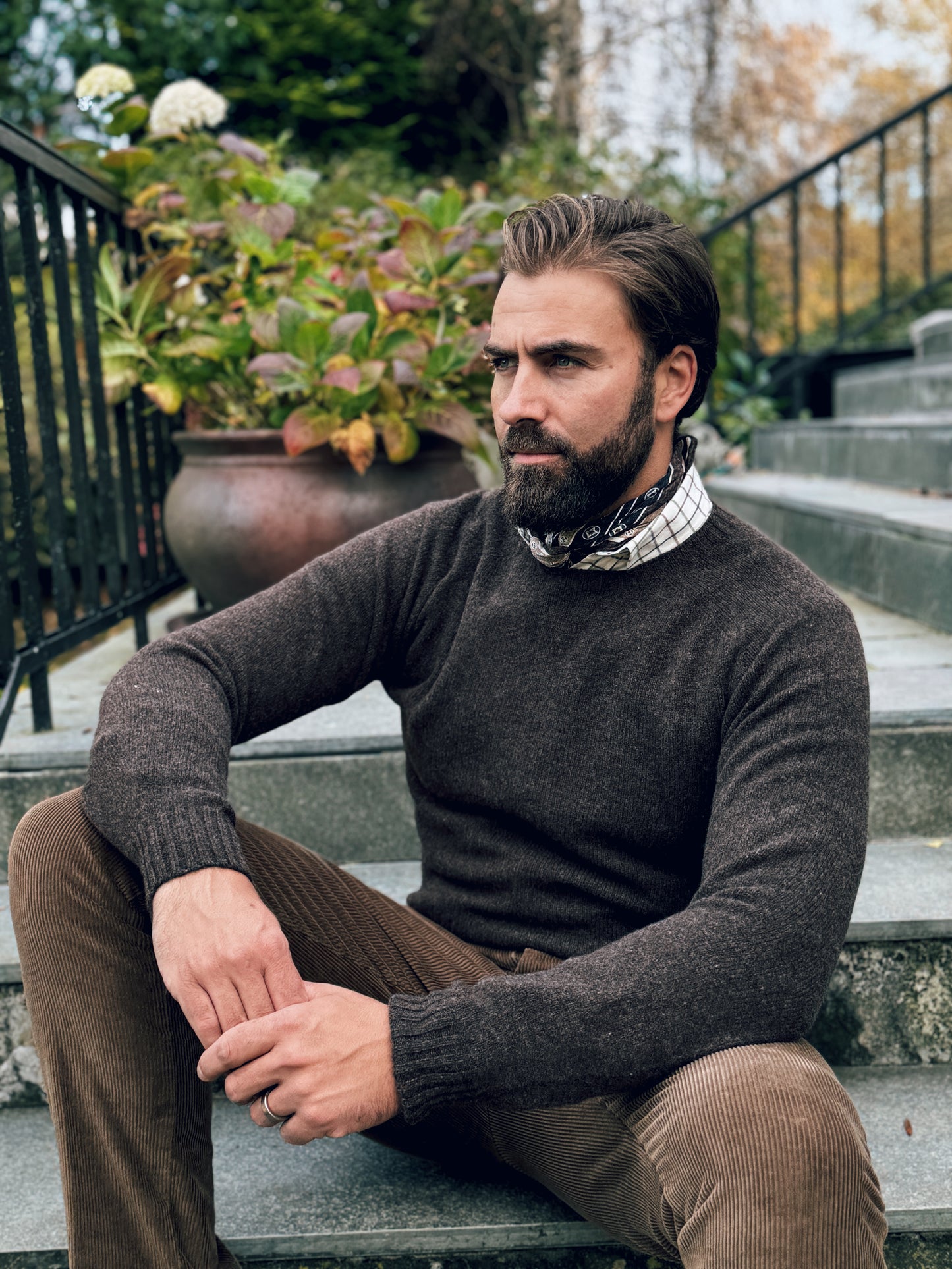Orton Roundneck Jumper, Porcupine brown, Geelong lambswool