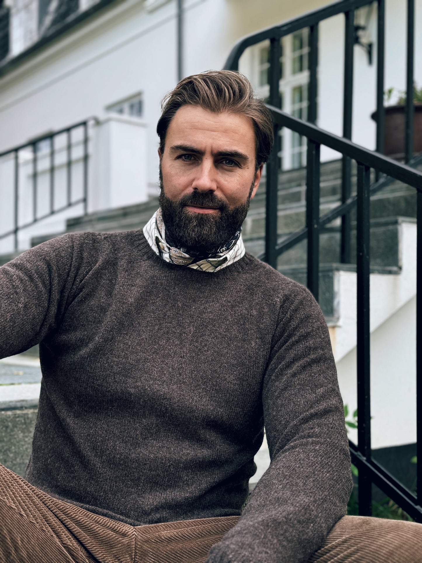 Orton Roundneck Jumper, Porcupine brown, Geelong lambswool